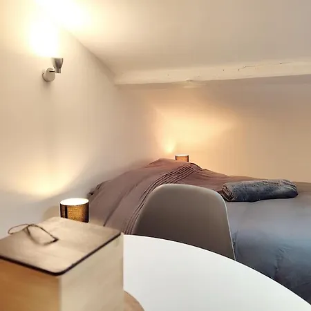 Leopold 30m2 Hyper Centre, Netflix & Wi-fi *